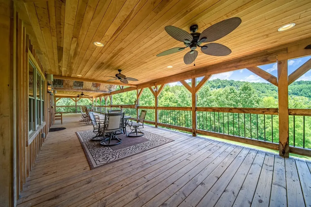 59 Russell Lane Pleasant Shade TN 37145