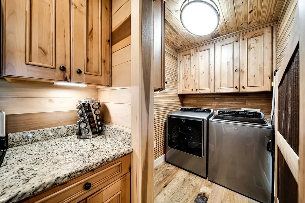 59 Russell Lane Pleasant Shade TN 37145