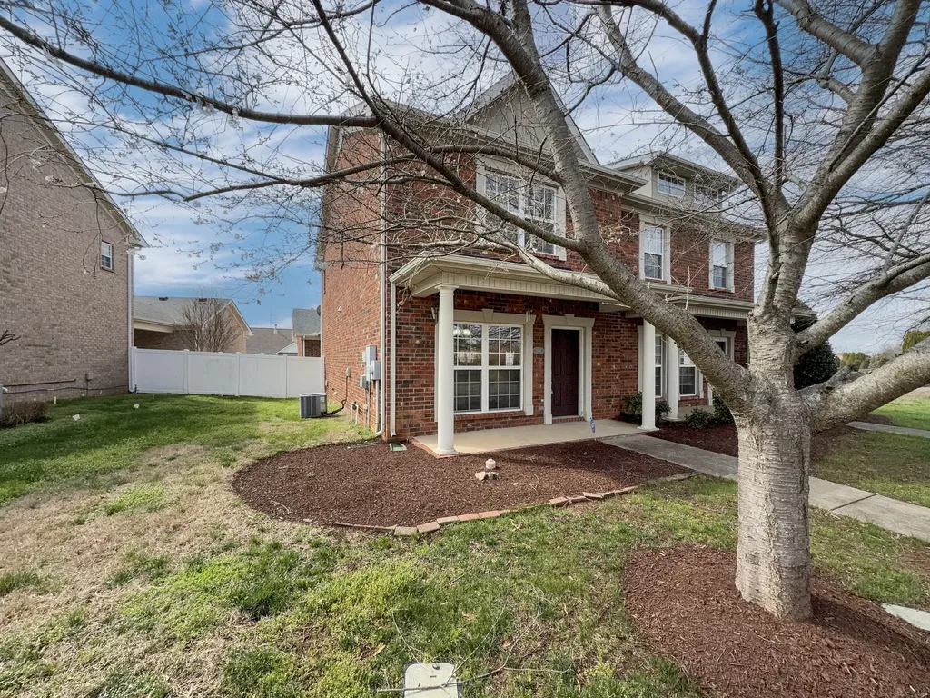 2116 Cason Lane Murfreesboro TN 37128