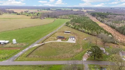1765 Sugartree Springs Road Belvidere TN 37306