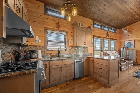 1765 Sugartree Springs Road Belvidere TN 37306