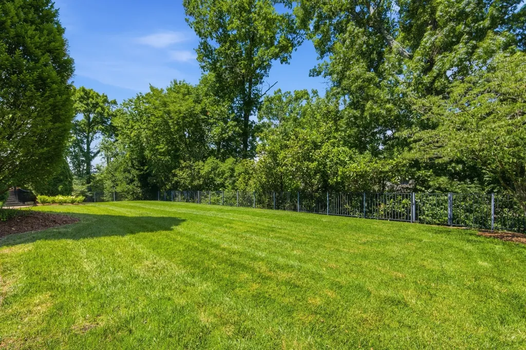 4533 Alcott Drive Nashville TN 37215