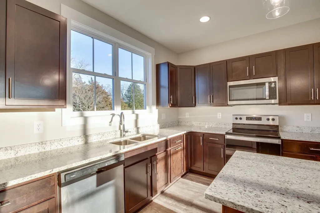 405 Harper Landing Chapel Hill TN 37034
