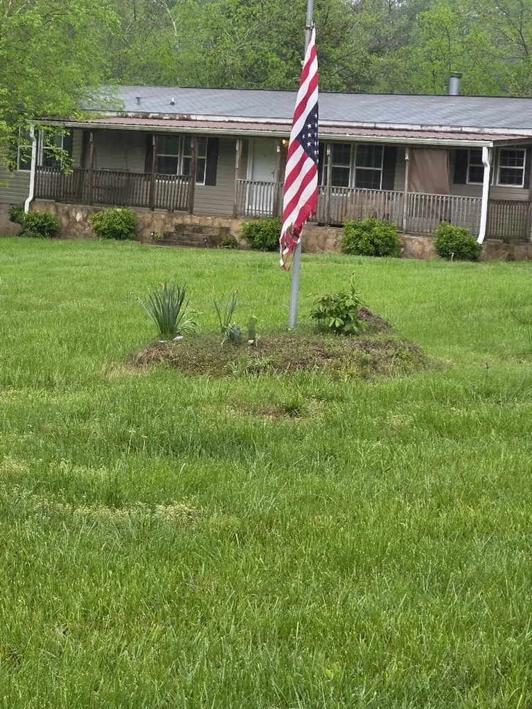 2004 Luther Sharp Road Columbia TN 38401