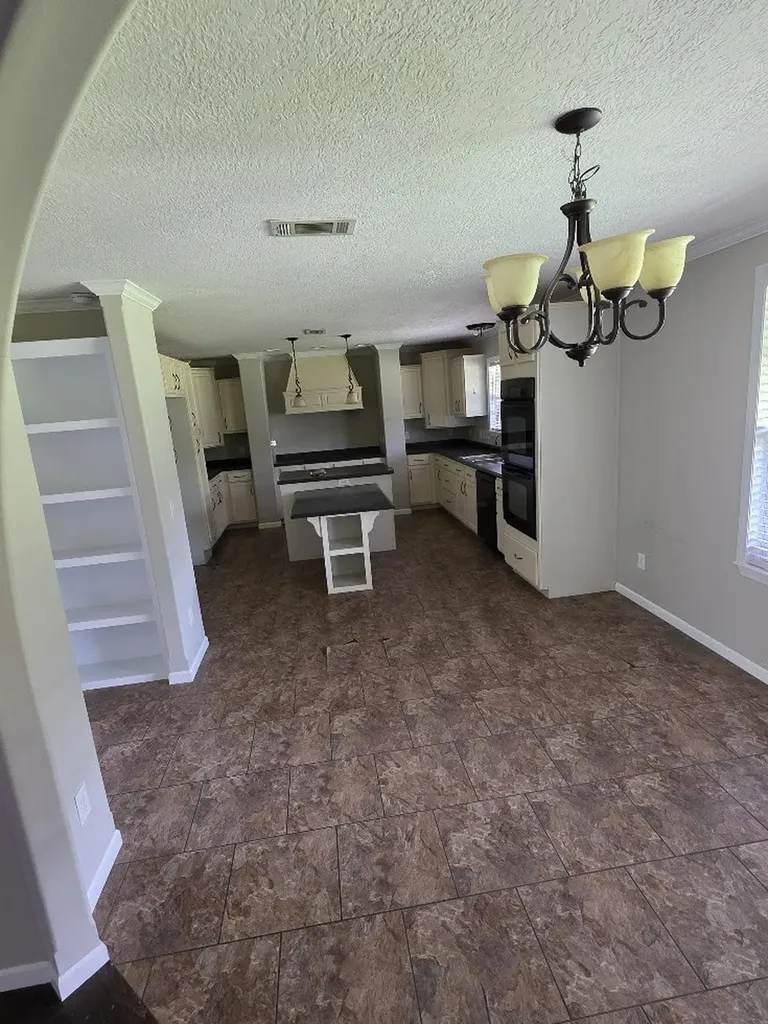 2004 Luther Sharp Road Columbia TN 38401