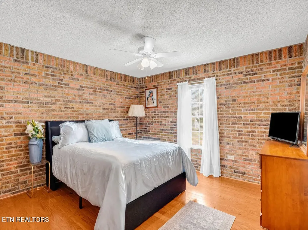 1000 Grandview Drive Lenoir City TN 37772
