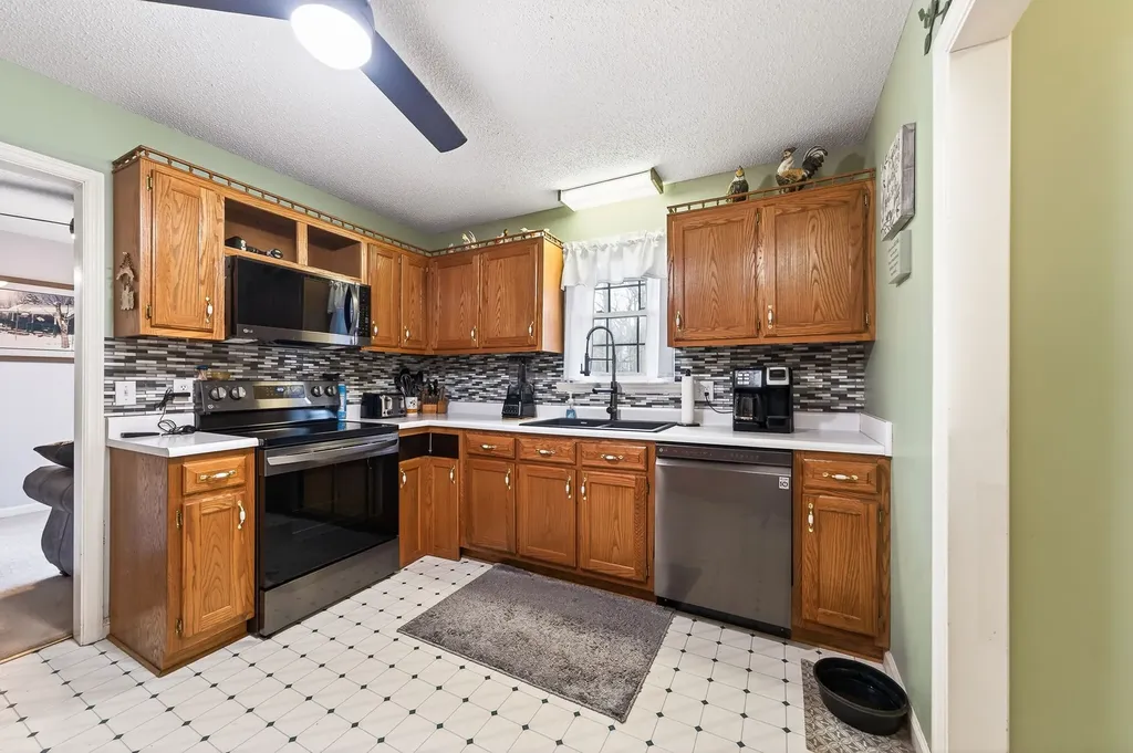 1703 Perimeter Drive Jamestown TN 38556