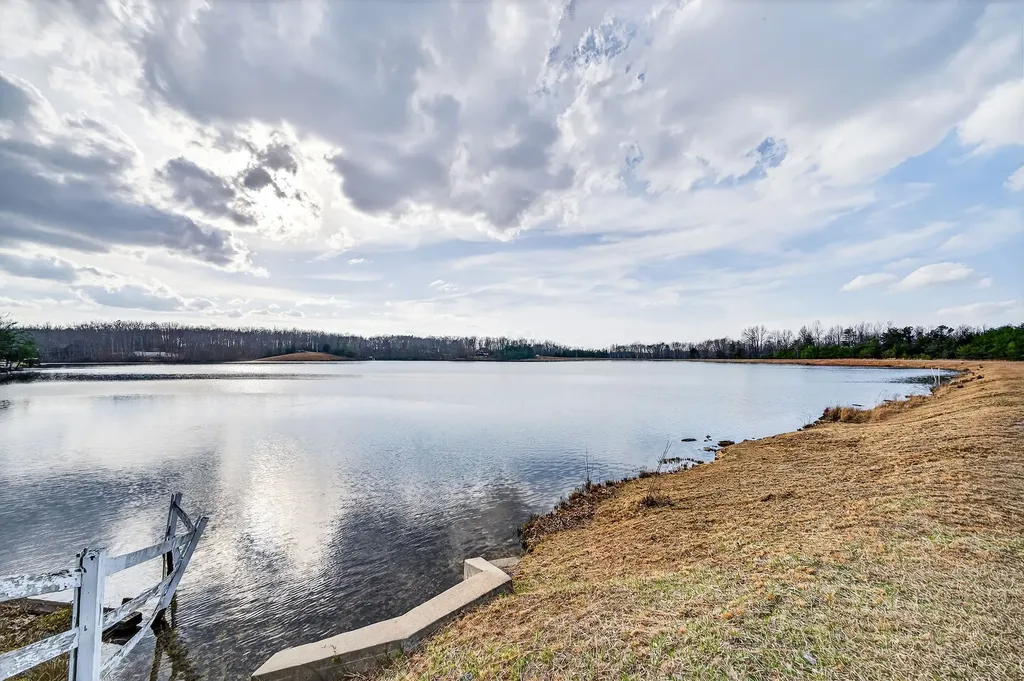 1703 Perimeter Drive Jamestown TN 38556