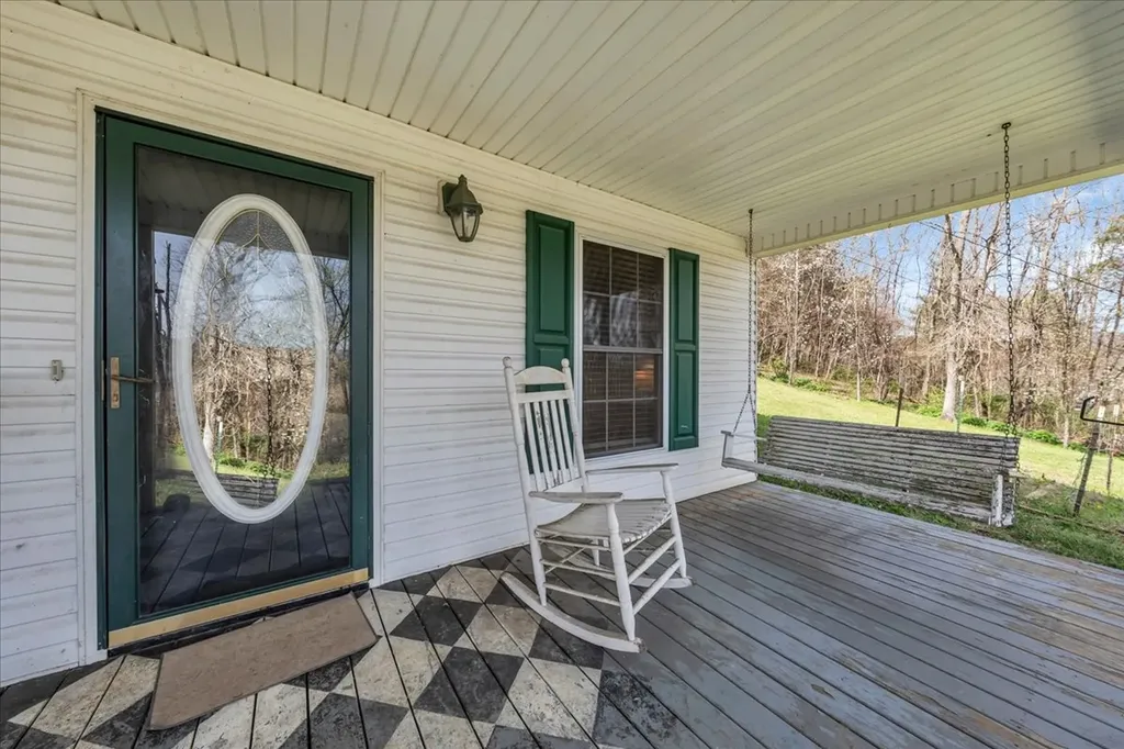 394 Lou Drive Dowelltown TN 37059