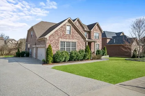 1117 Arizona Trace Gallatin TN 37066