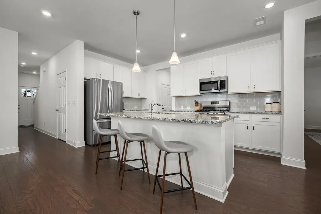 108 Sherringham Way White House TN 37188