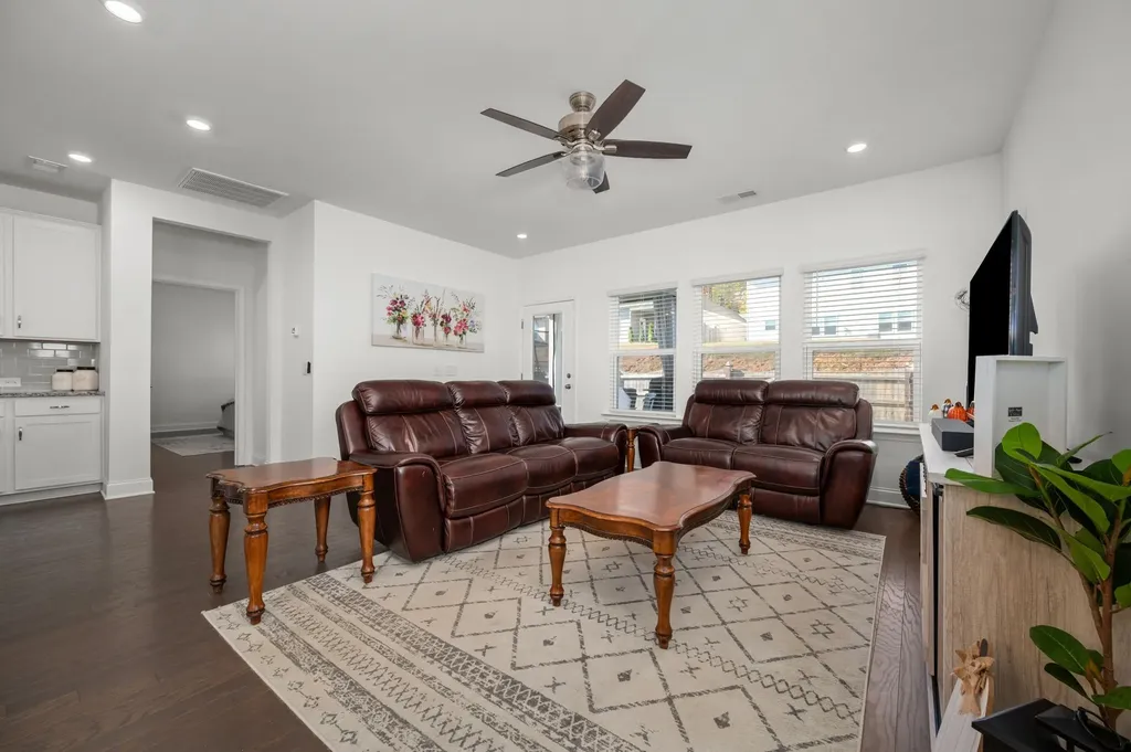 108 Sherringham Way White House TN 37188