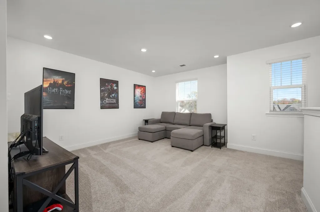 108 Sherringham Way White House TN 37188