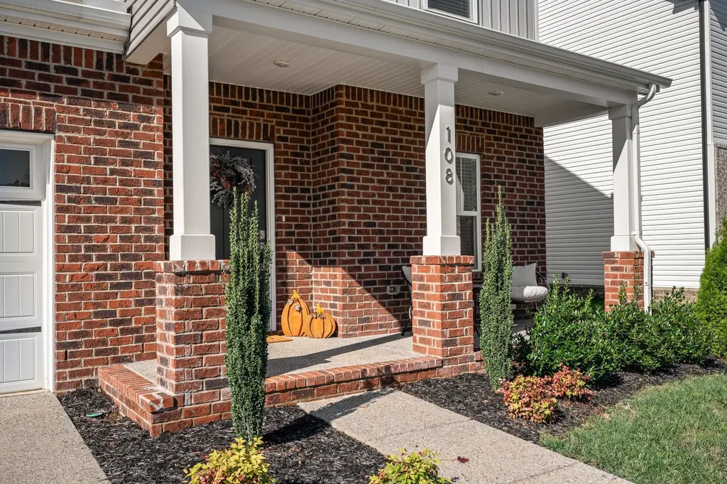 108 Sherringham Way White House TN 37188