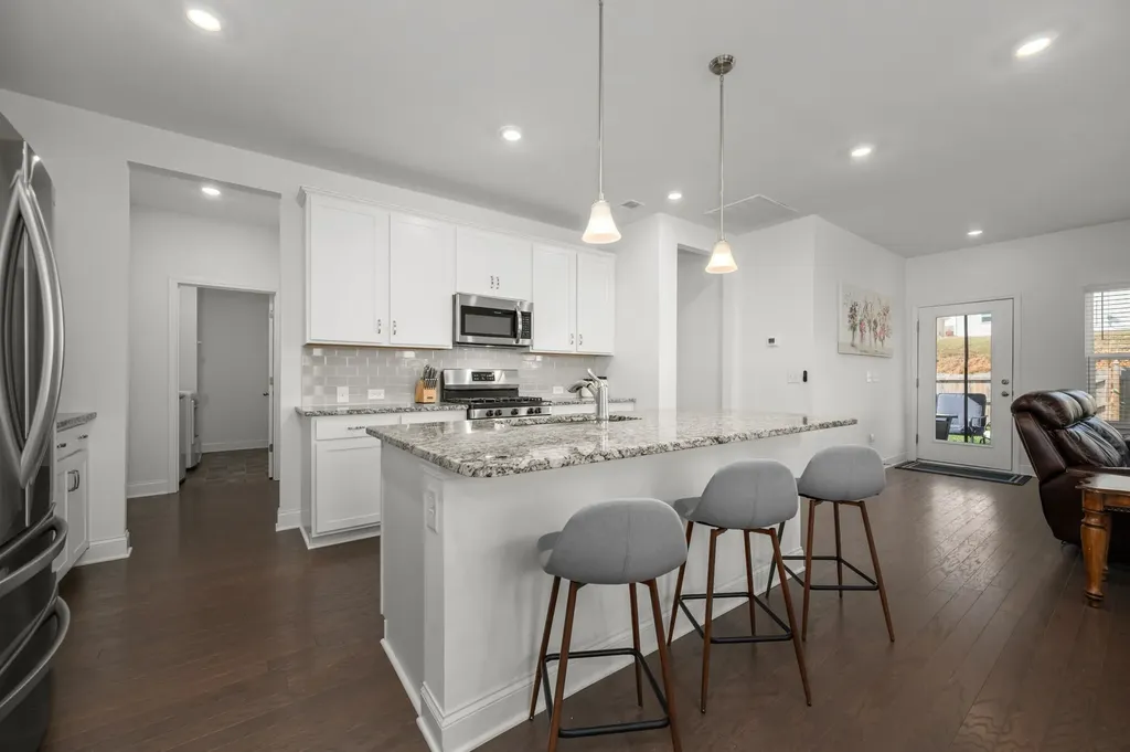 108 Sherringham Way White House TN 37188