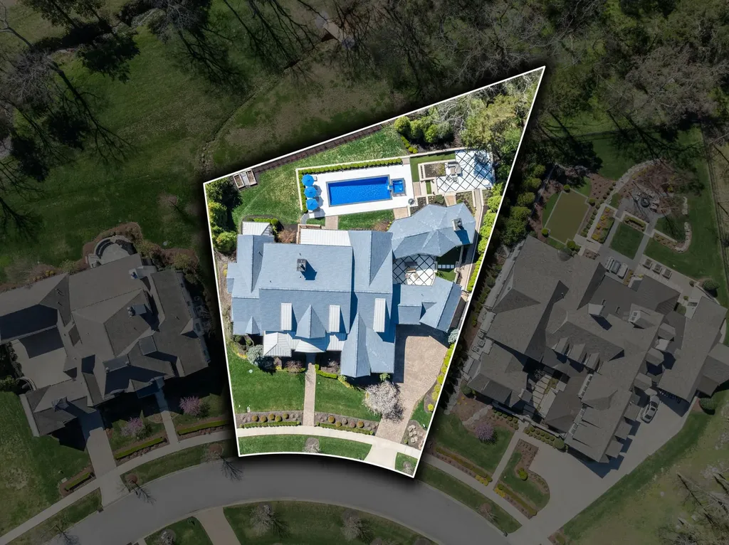 8809 Drosera Circle College Grove TN 37046