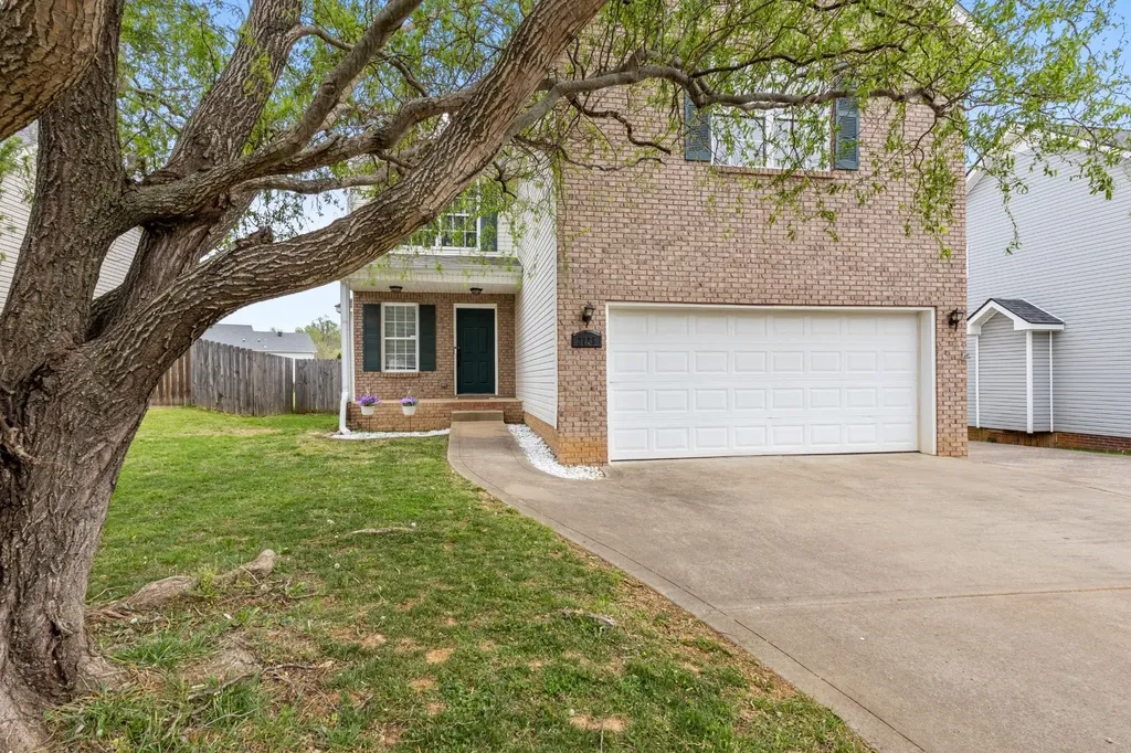 2785 Ridgepole Drive Clarksville TN 37040