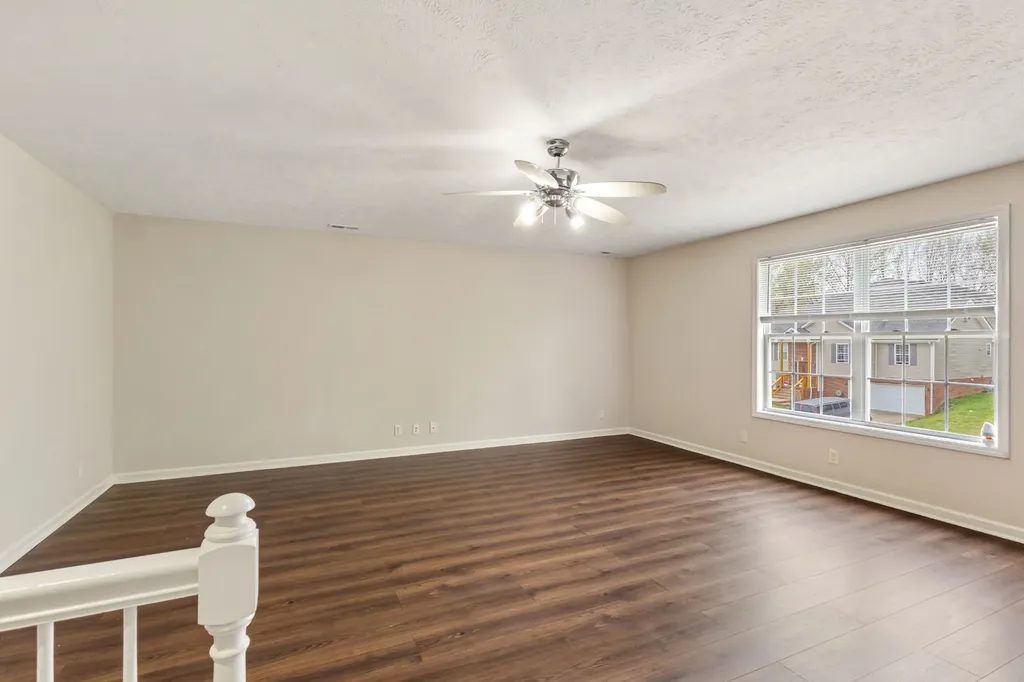 2785 Ridgepole Drive Clarksville TN 37040