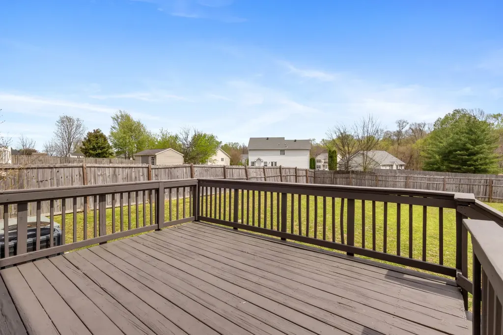 2785 Ridgepole Drive Clarksville TN 37040