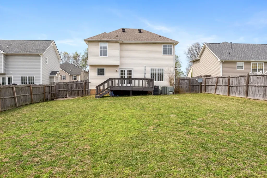 2785 Ridgepole Drive Clarksville TN 37040