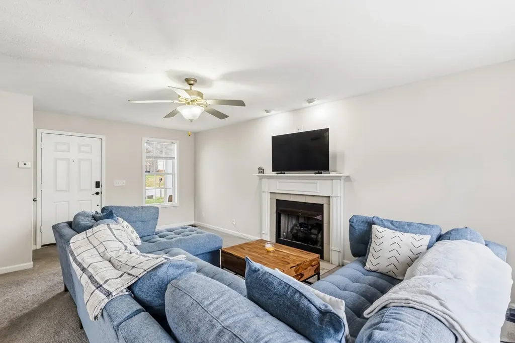 2785 Ridgepole Drive Clarksville TN 37040