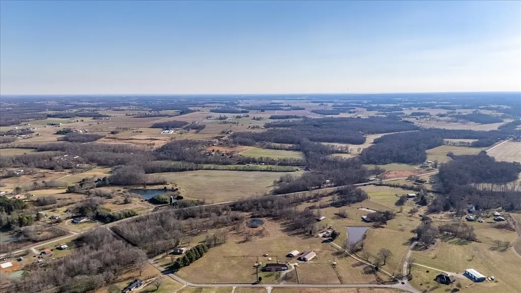 158 Big Springs Road Lawrenceburg TN 38464