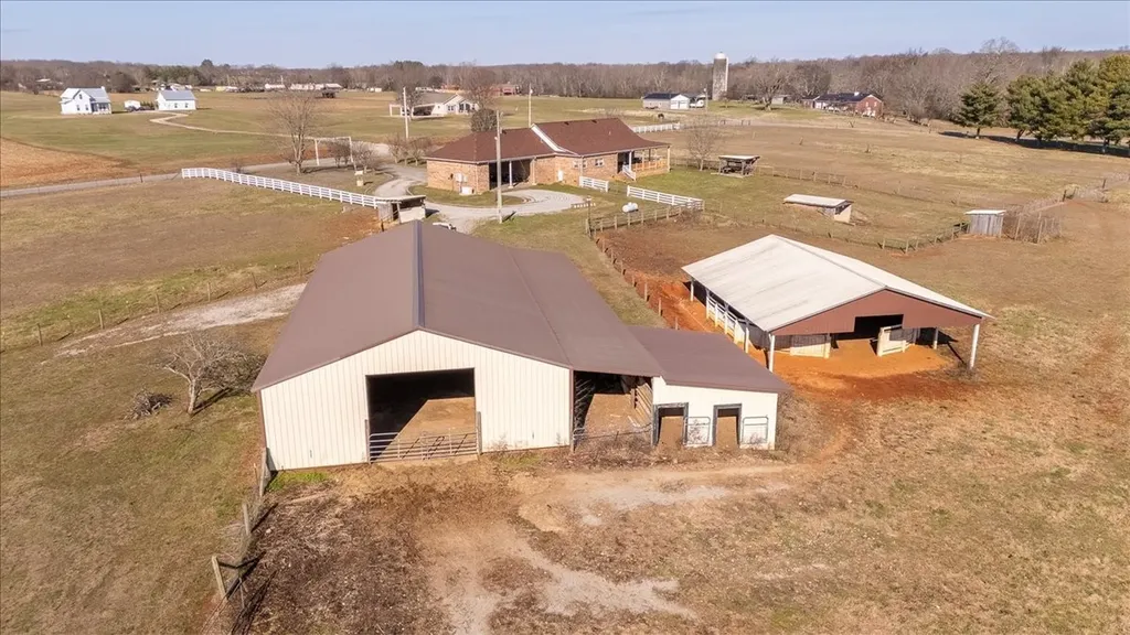 158 Big Springs Road Lawrenceburg TN 38464