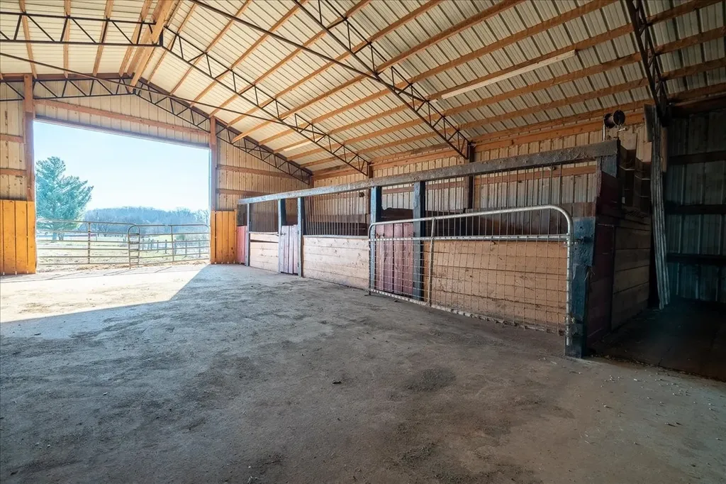 158 Big Springs Road Lawrenceburg TN 38464