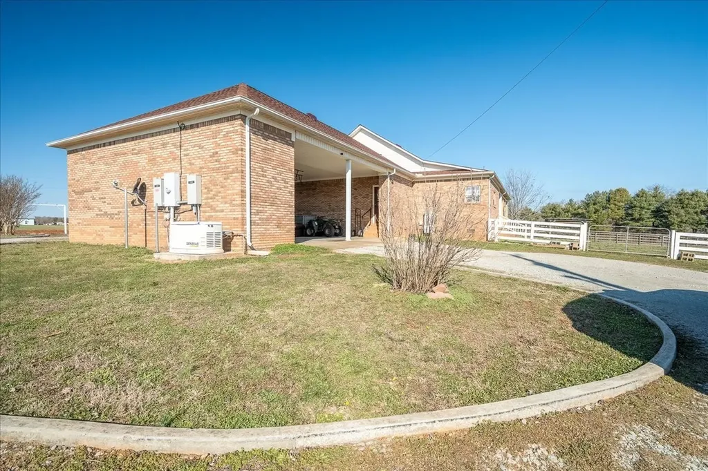 158 Big Springs Road Lawrenceburg TN 38464