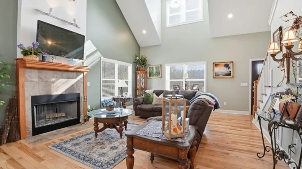 54 Thomas Road Fayetteville TN 37334