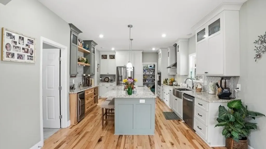 54 Thomas Road Fayetteville TN 37334