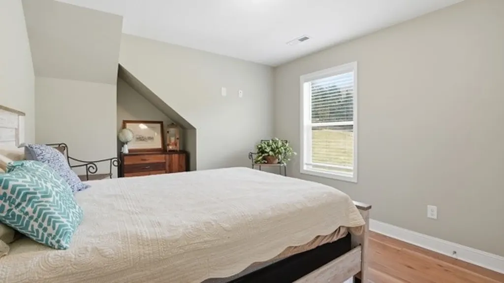 54 Thomas Road Fayetteville TN 37334