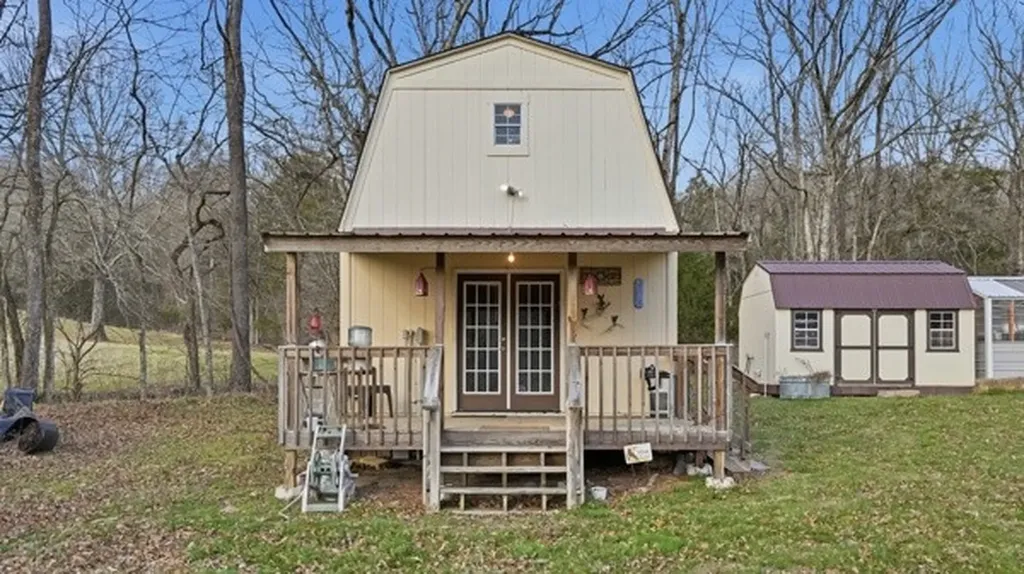 54 Thomas Road Fayetteville TN 37334
