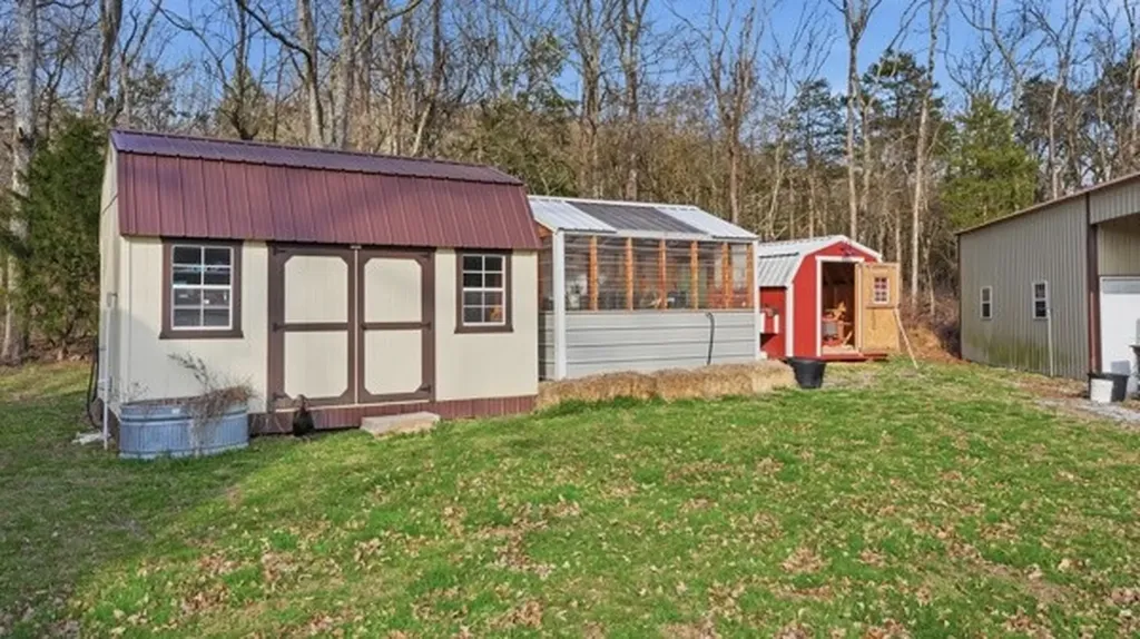 54 Thomas Road Fayetteville TN 37334