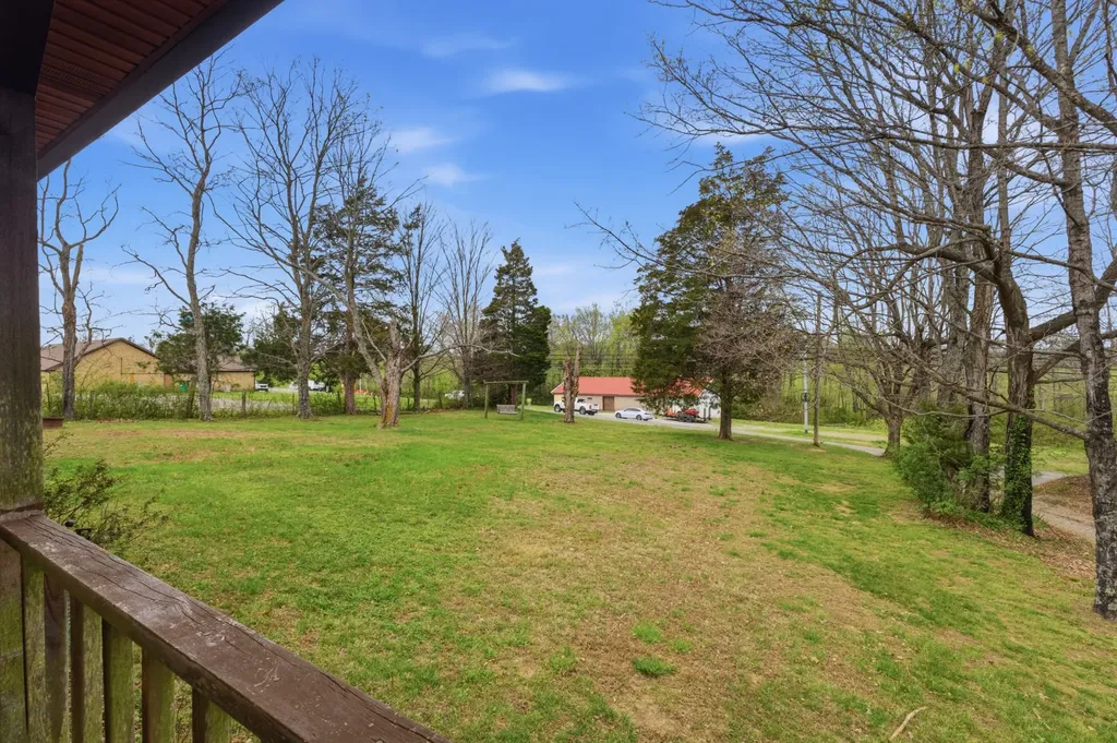 5977 Old Highway 431 Springfield TN 37172
