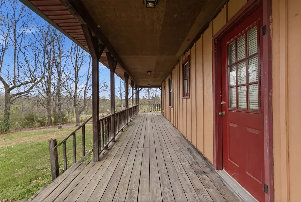 5977 Old Highway 431 Springfield TN 37172