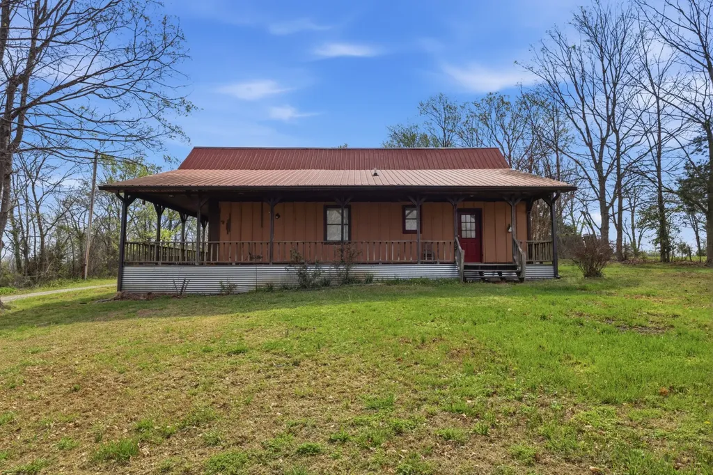 5977 Old Highway 431 Springfield TN 37172