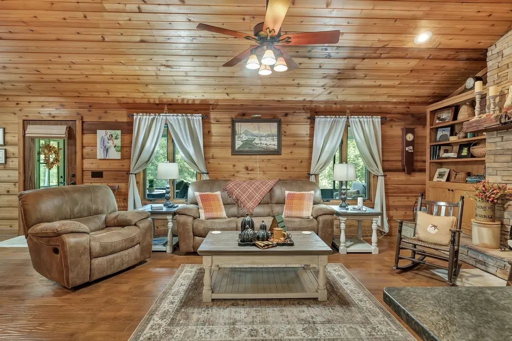 262 Brushy Road Centerville TN 37033