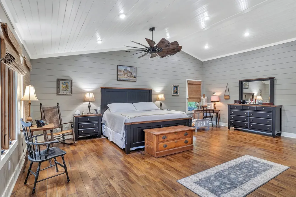 262 Brushy Road Centerville TN 37033