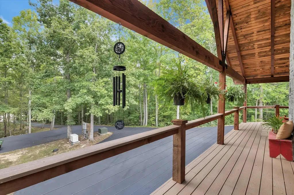 262 Brushy Road Centerville TN 37033