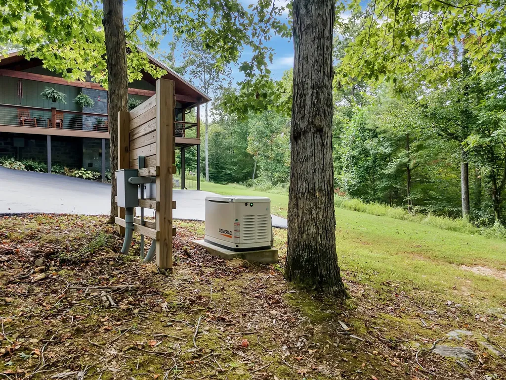 262 Brushy Road Centerville TN 37033