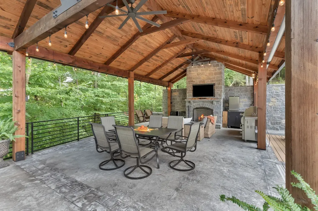 262 Brushy Road Centerville TN 37033
