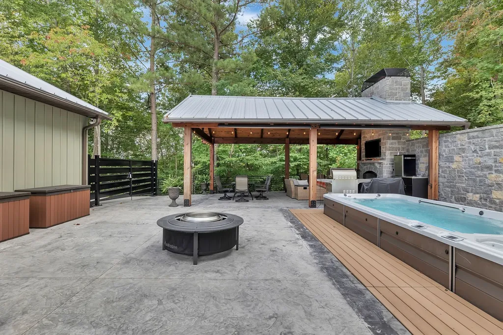 262 Brushy Road Centerville TN 37033