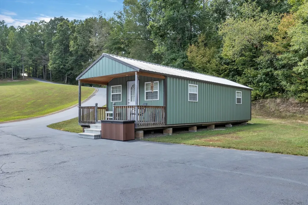 262 Brushy Road Centerville TN 37033