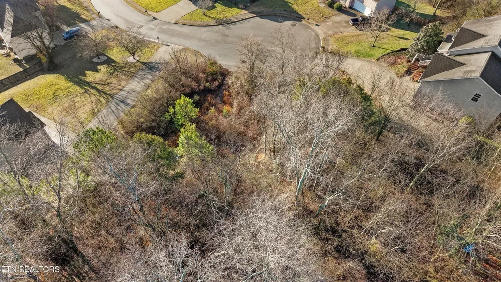 384 Glencroft Lane Lenoir City TN 37771