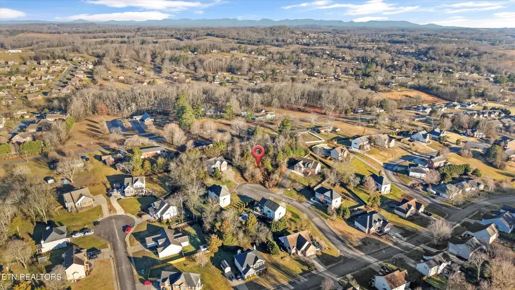 384 Glencroft Lane Lenoir City TN 37771
