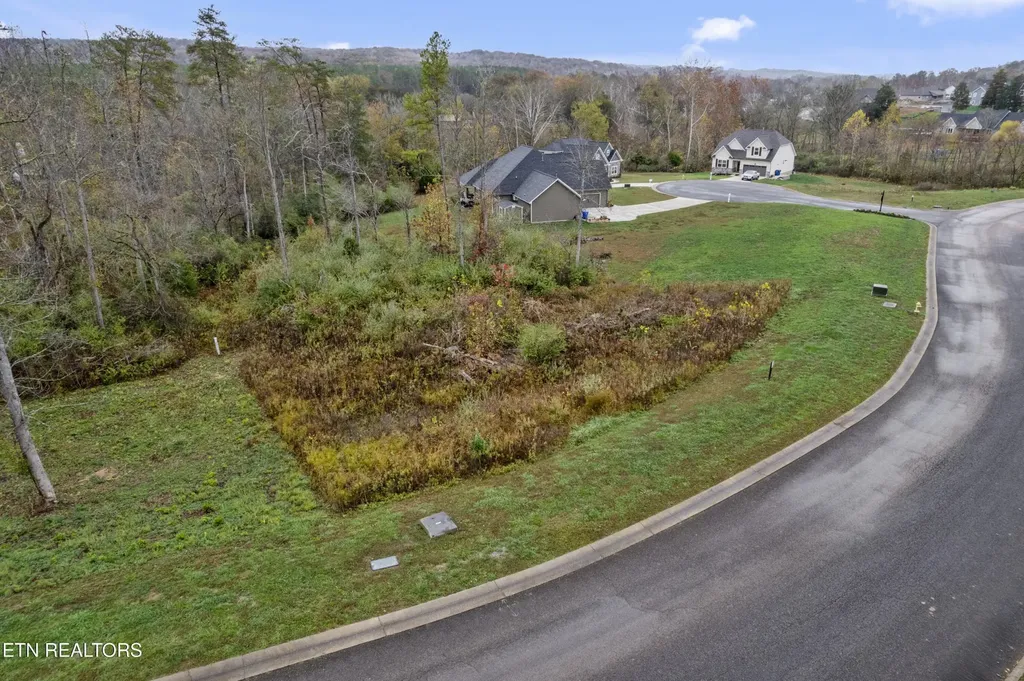 162 Forest Creek Parkway Oak Ridge TN 37830