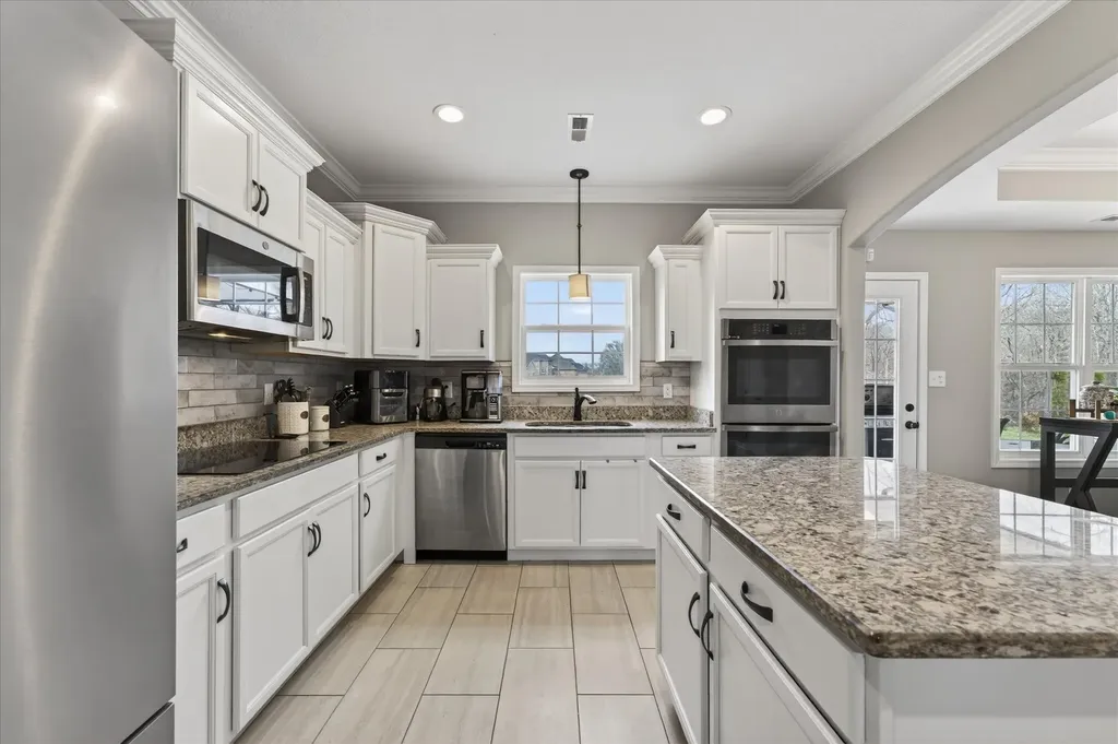 1493 English Oak Drive Clarksville TN 37043