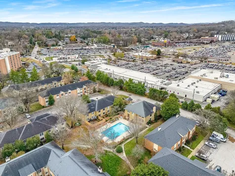 4487 Post Place Nashville TN 37205