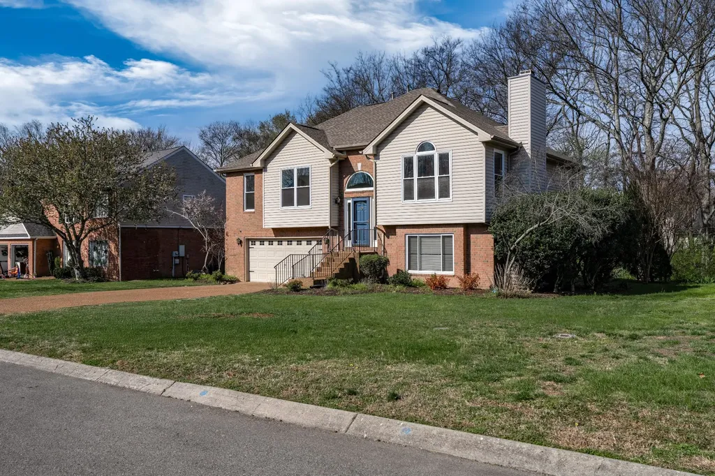 2938 Churchill Lane Thompsons Station TN 37179